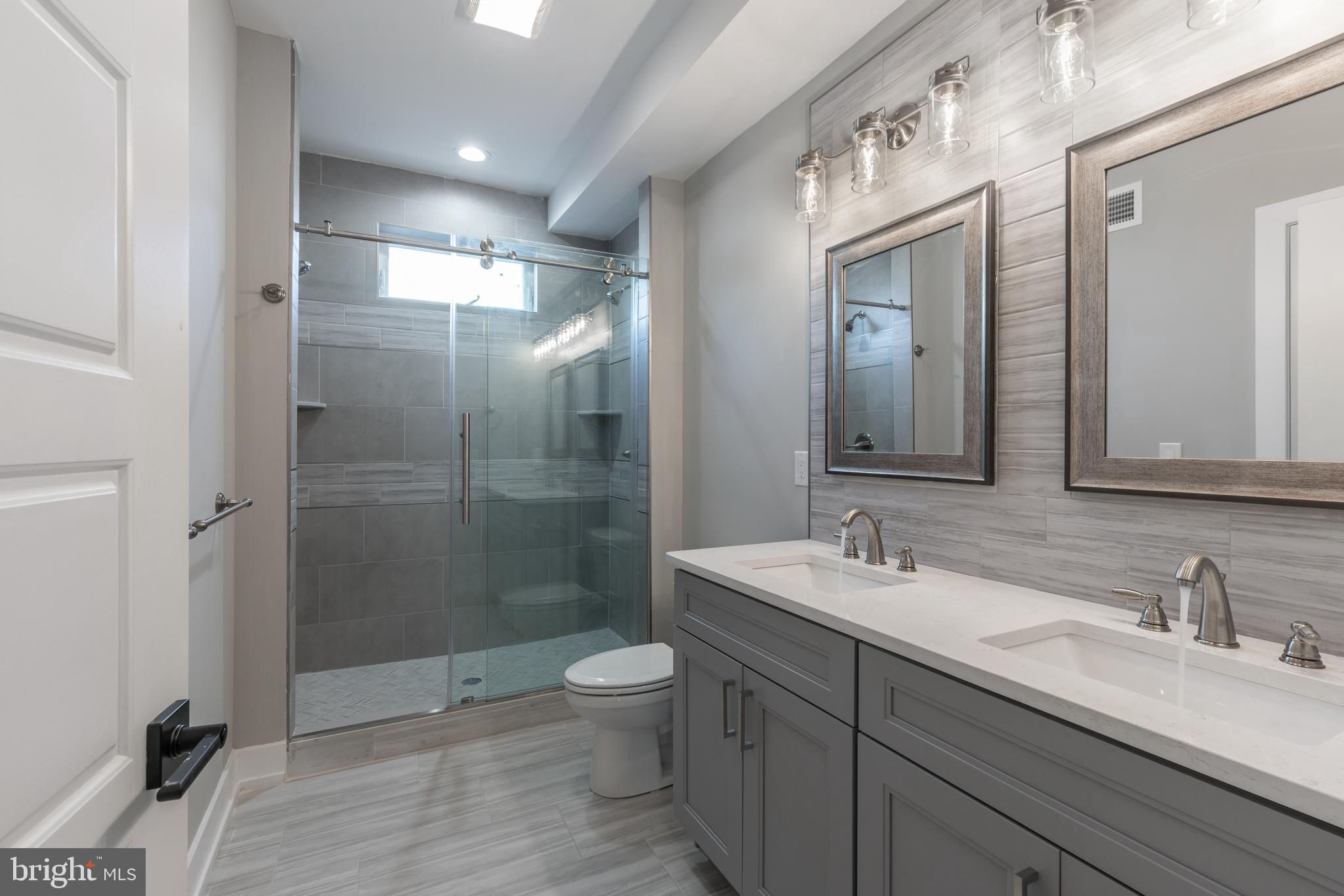 WEST KENSINGTON - Residential