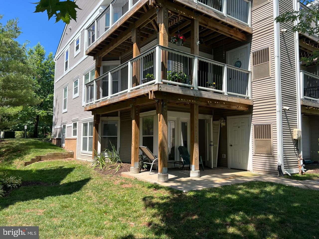 LAKESHORE CONDO - Residential Lease