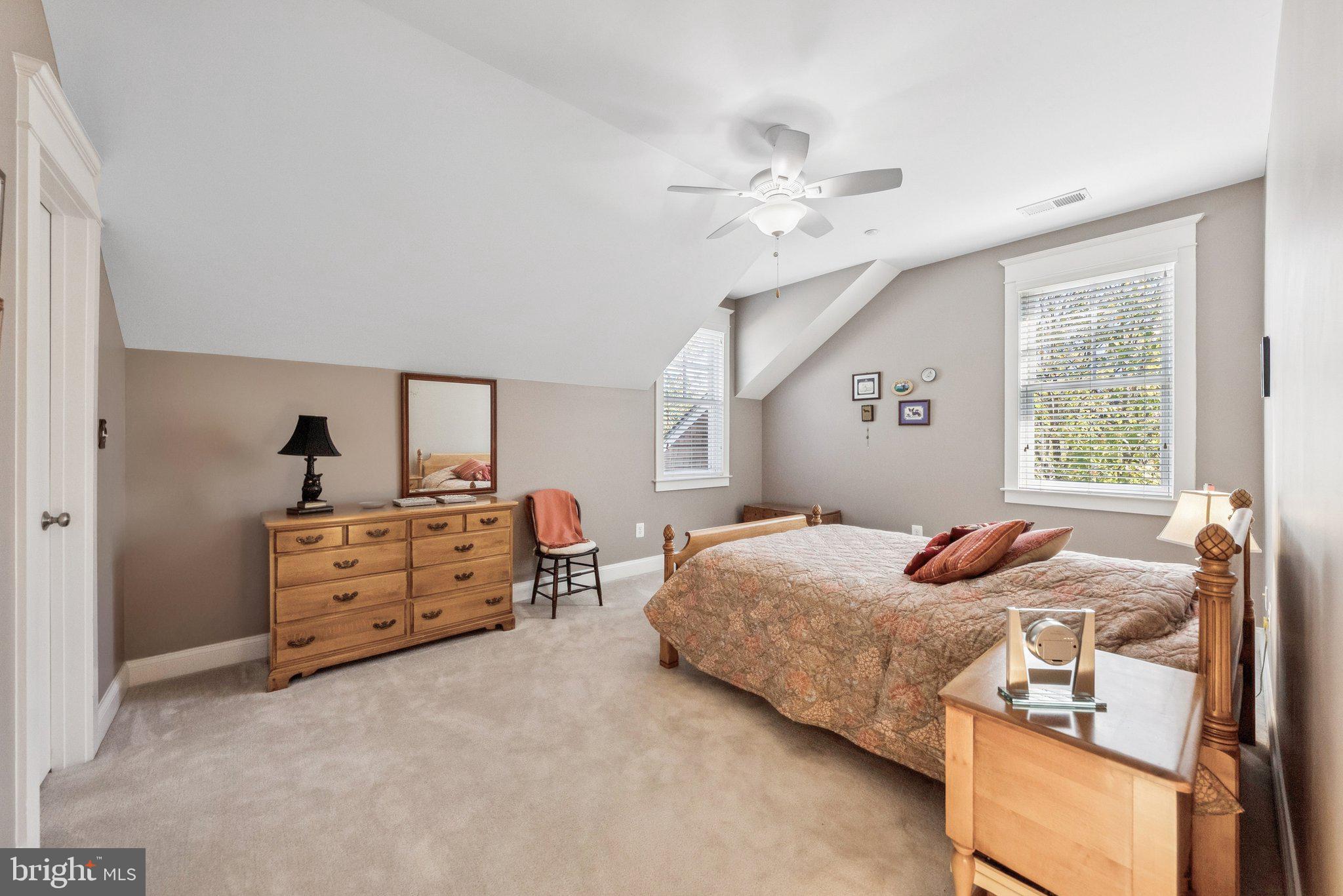 CONGRESSIONAL MANOR - Residential