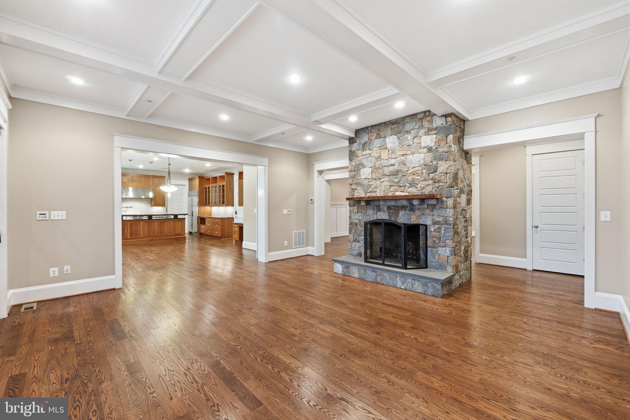 CONGRESSIONAL MANOR - Residential