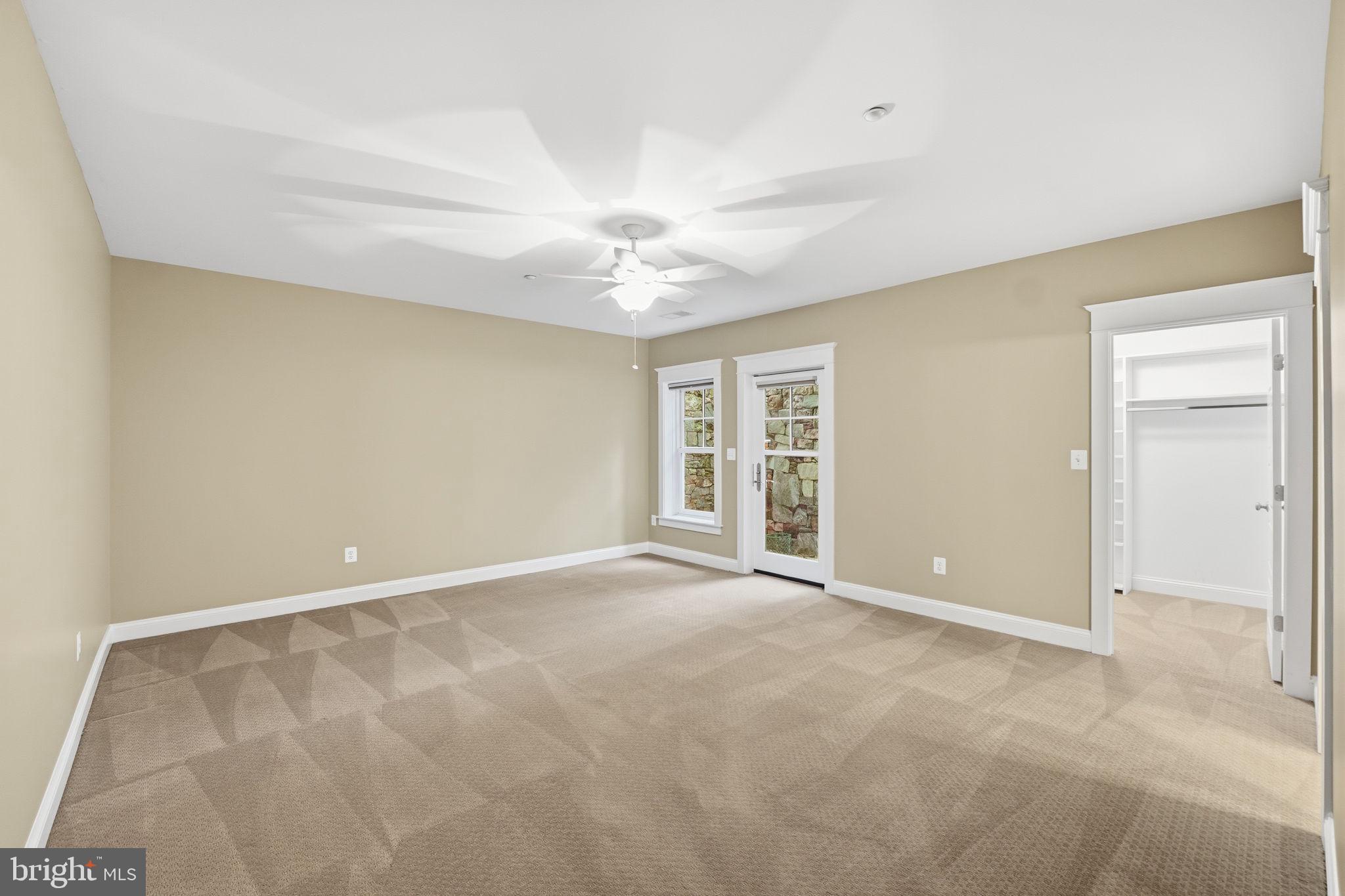 CONGRESSIONAL MANOR - Residential