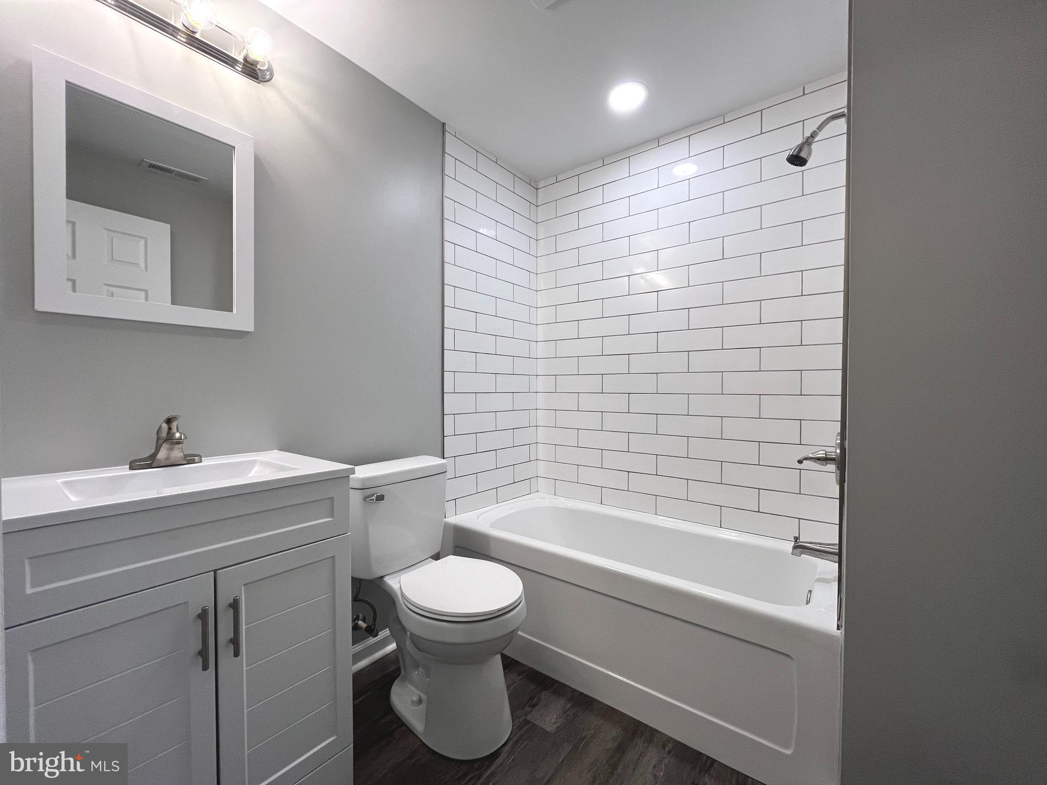 CHAPLINE'S CHOICE - Residential