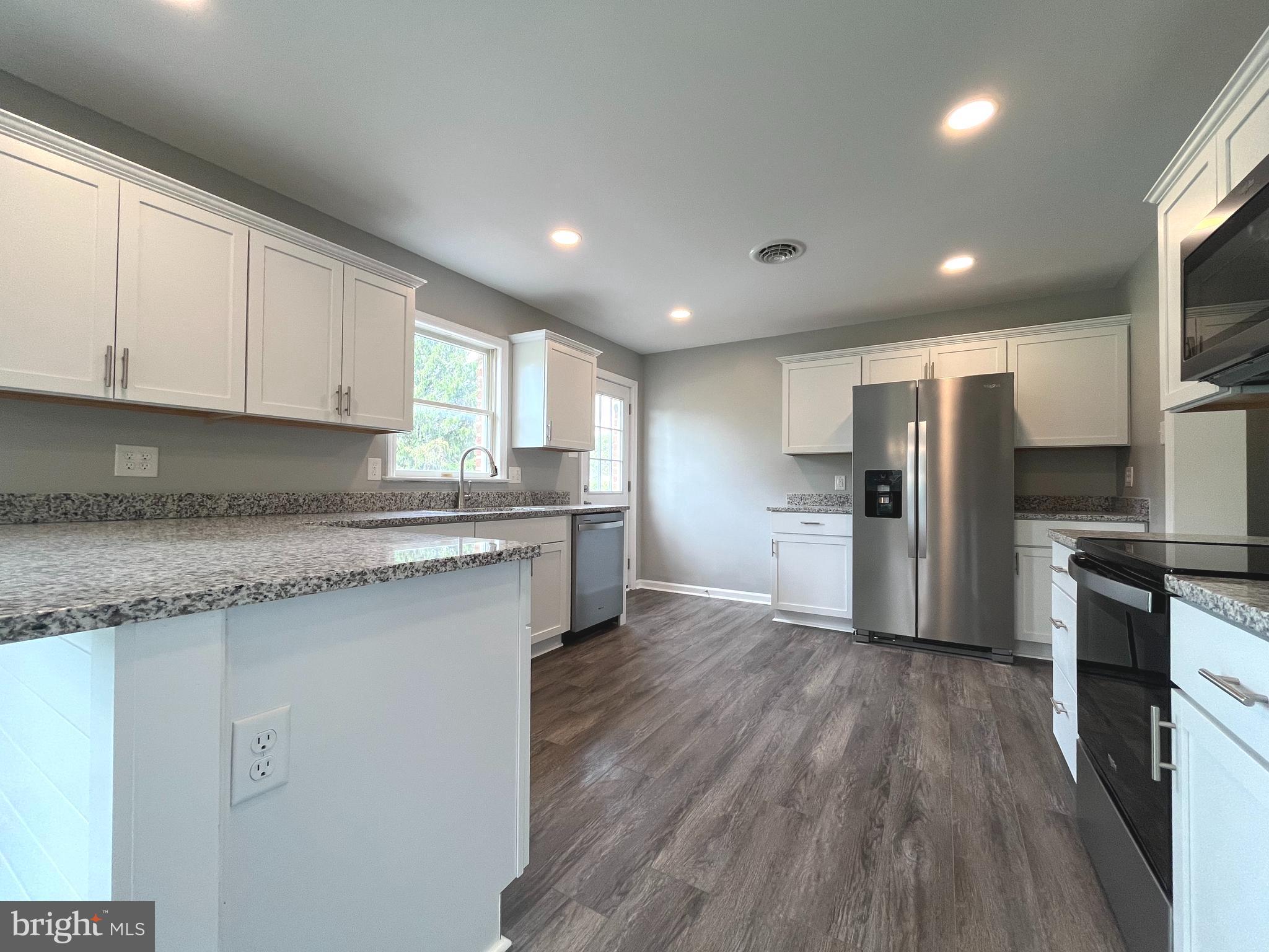 CHAPLINE'S CHOICE - Residential