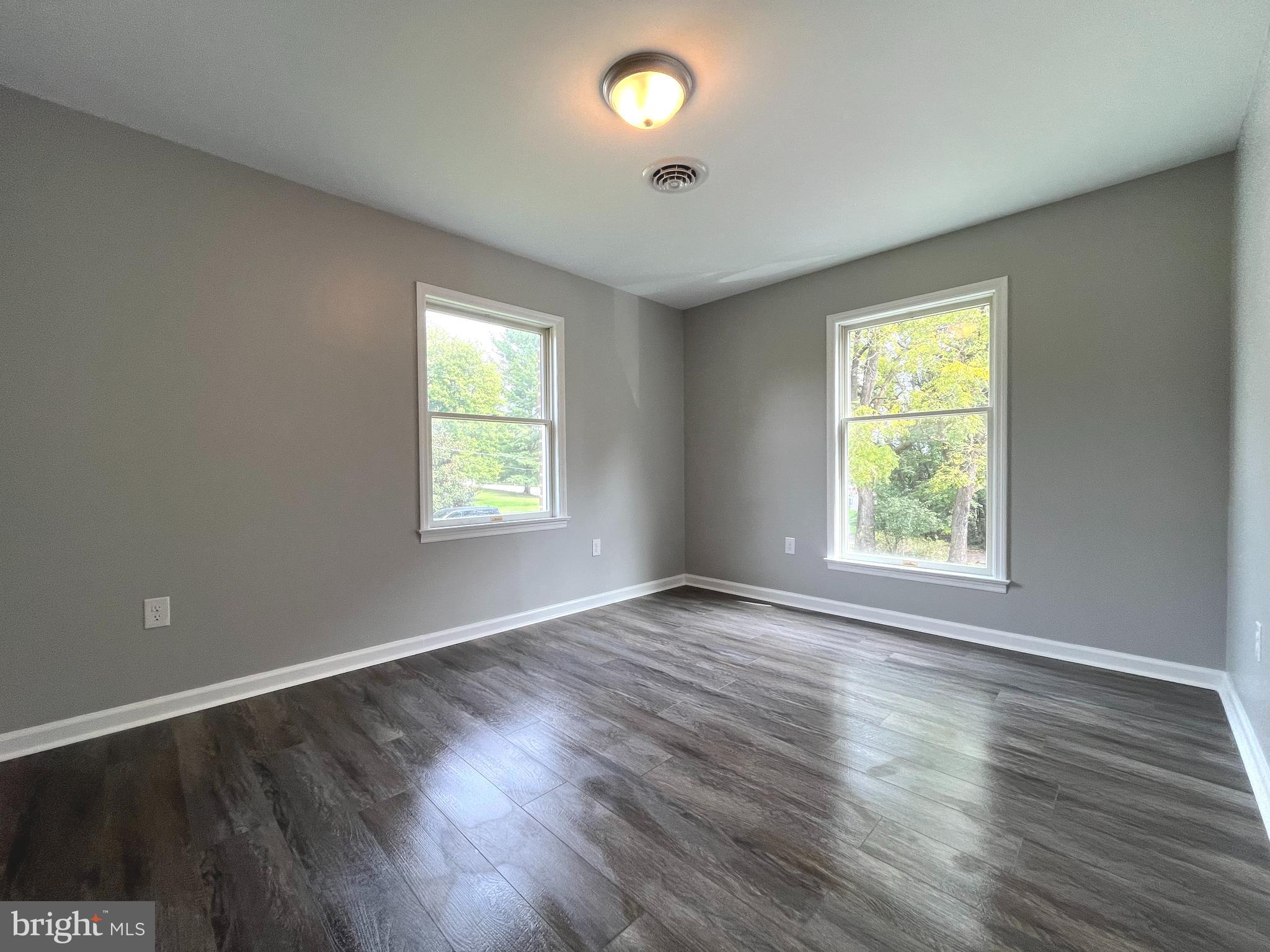 CHAPLINE'S CHOICE - Residential