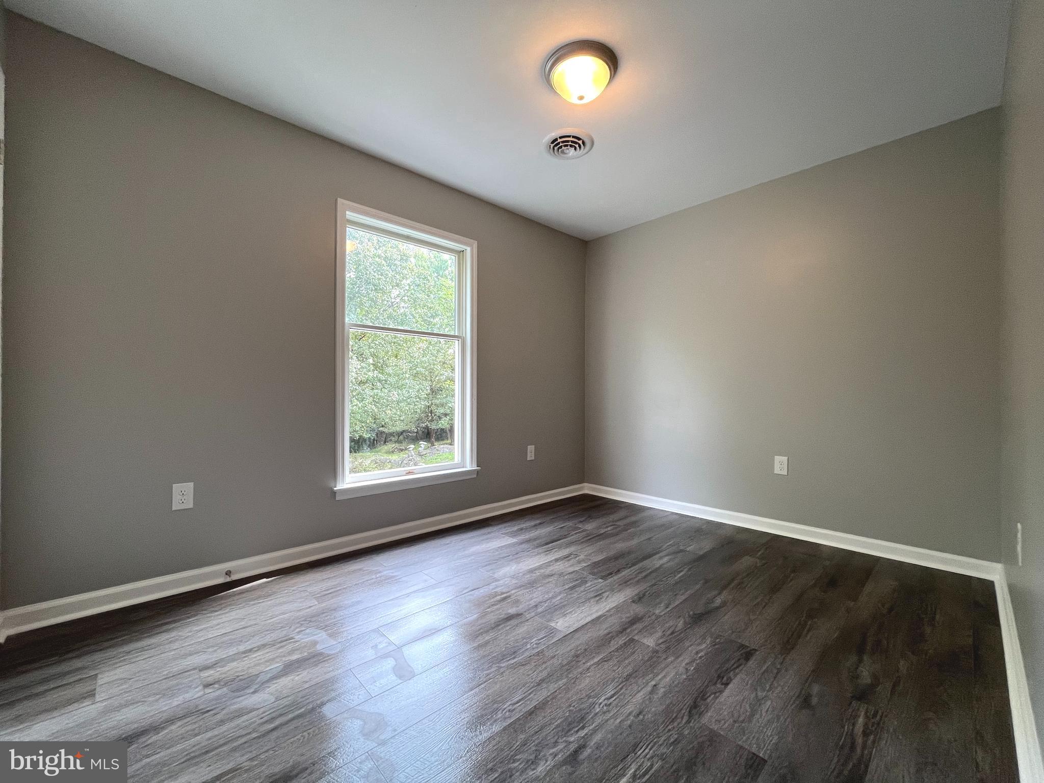 CHAPLINE'S CHOICE - Residential