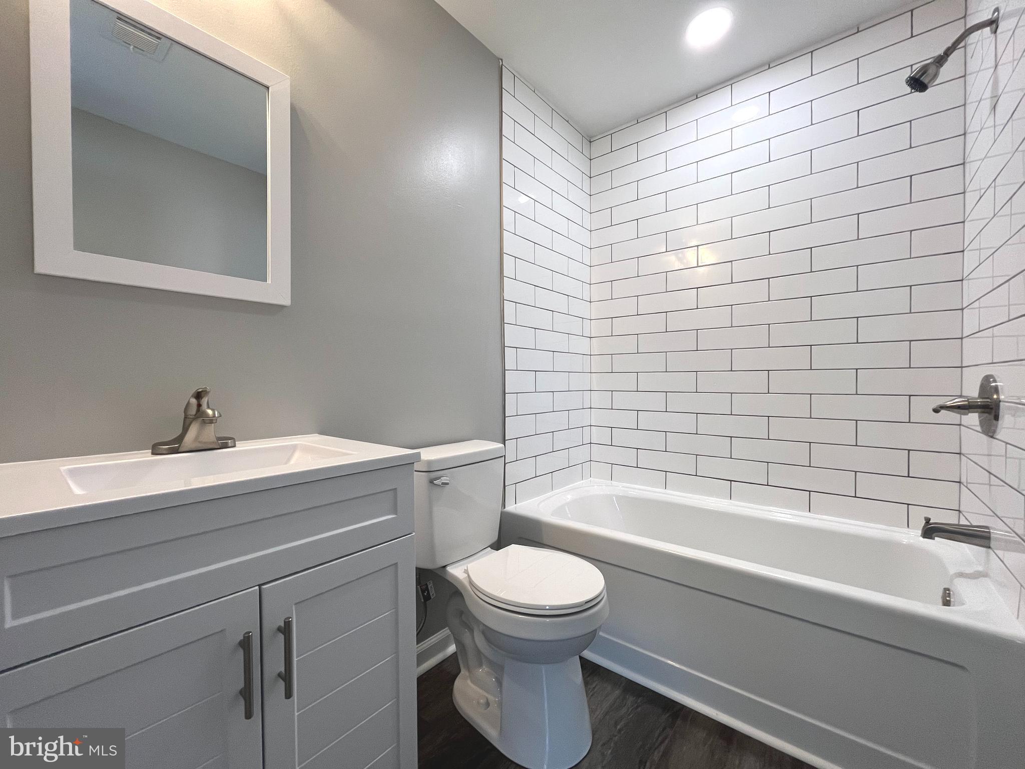 CHAPLINE'S CHOICE - Residential