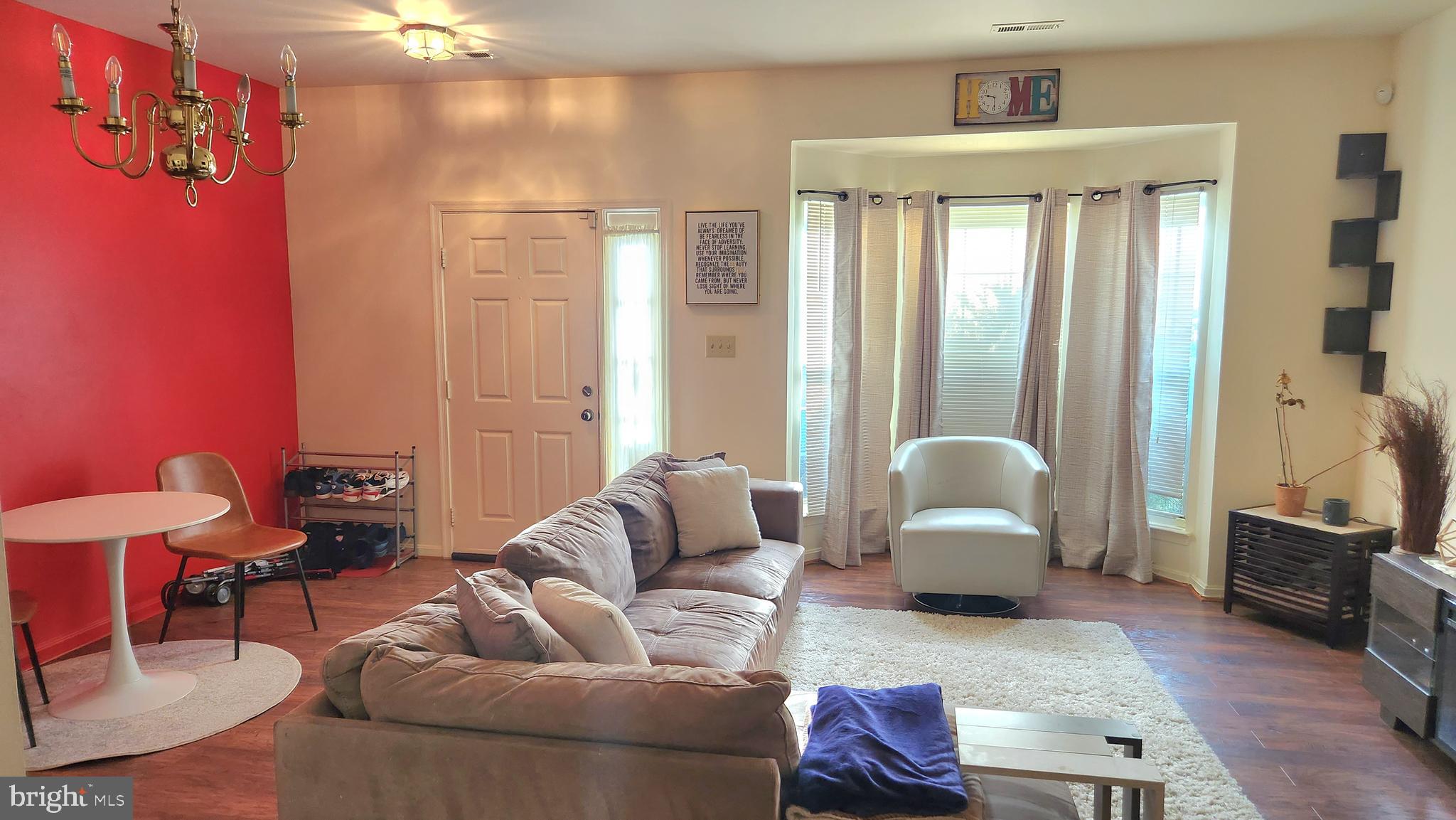 SEVEN OAKS - Residential Lease