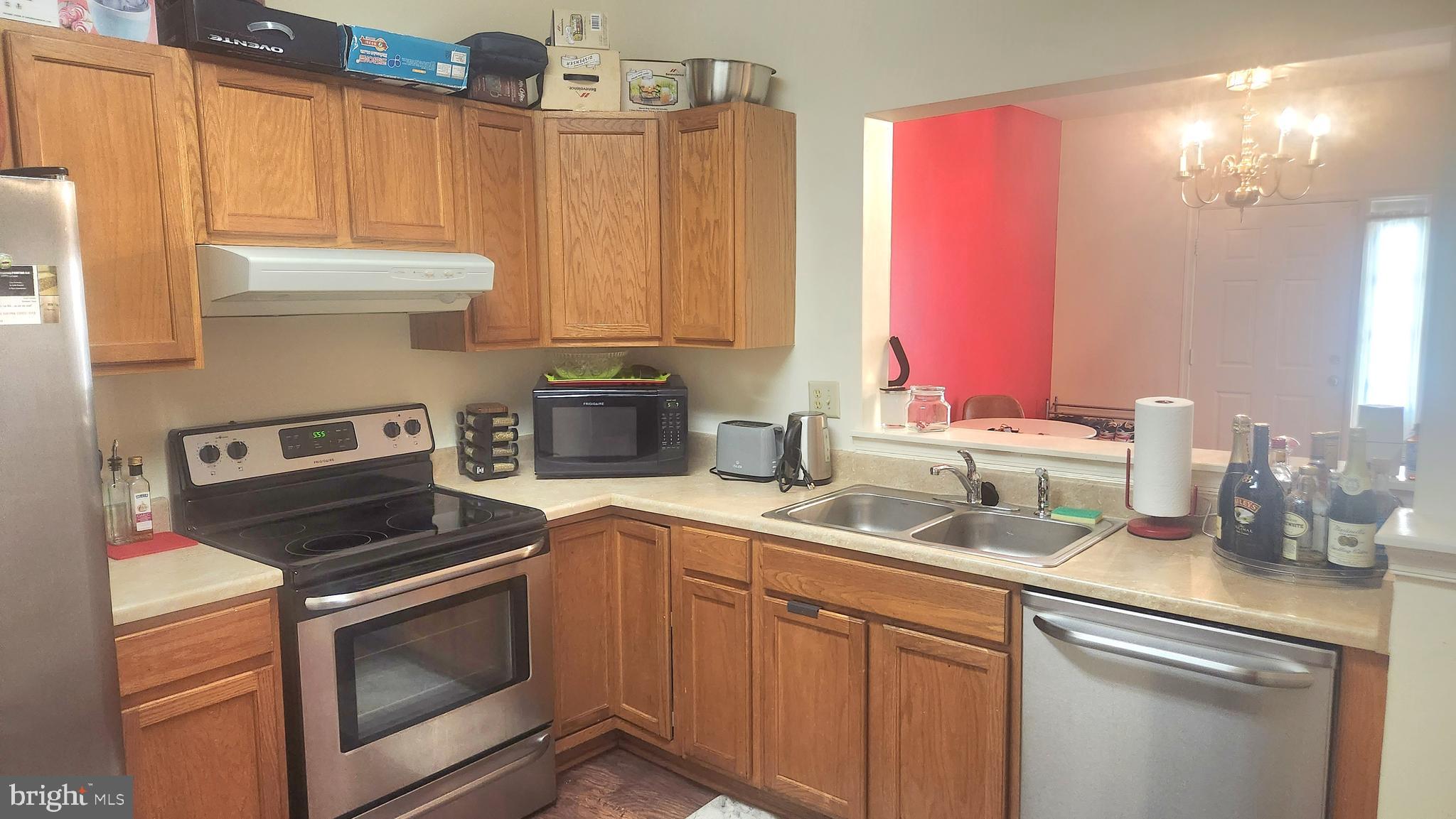 SEVEN OAKS - Residential Lease