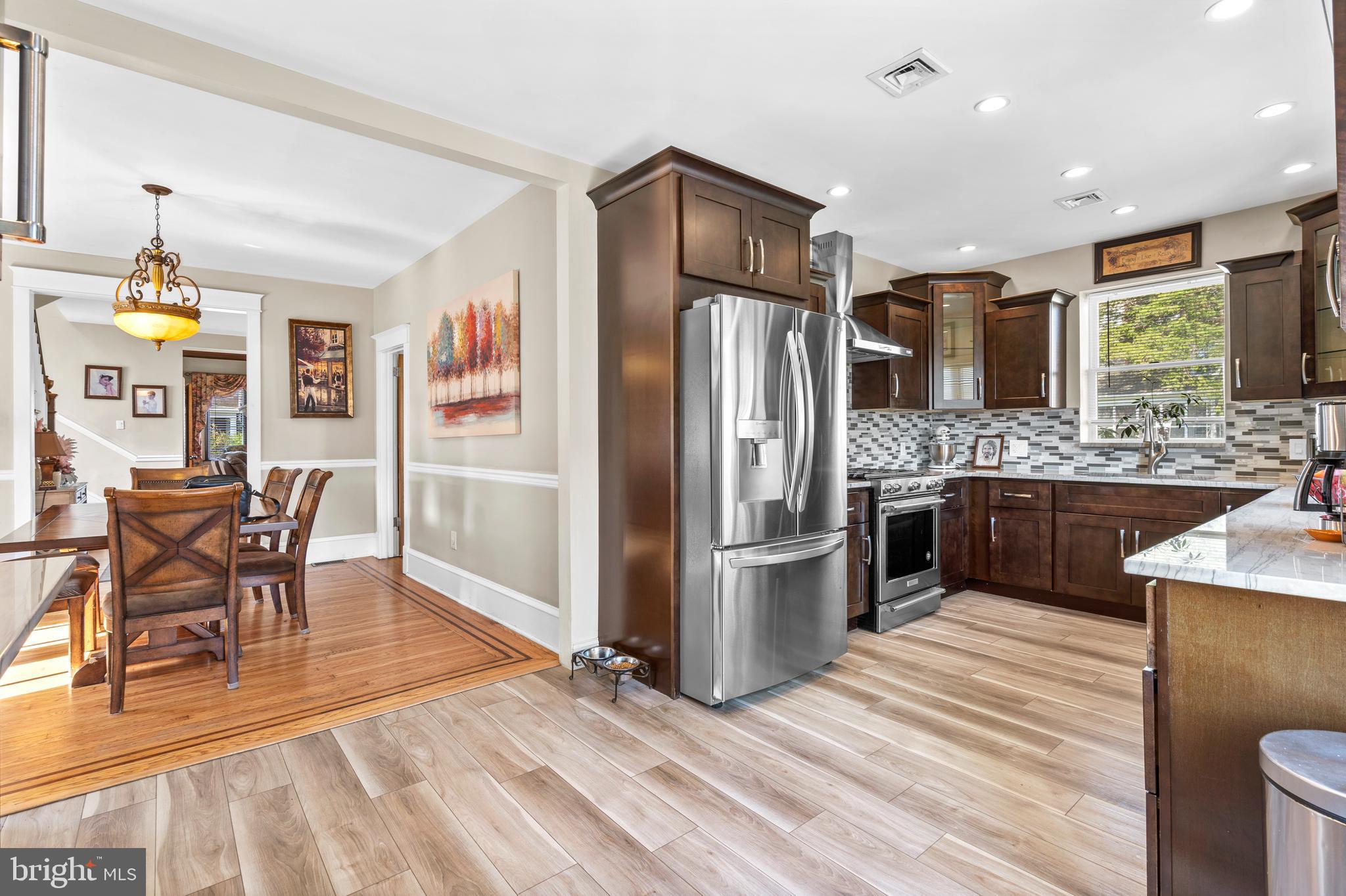 BUSTLETON - Residential