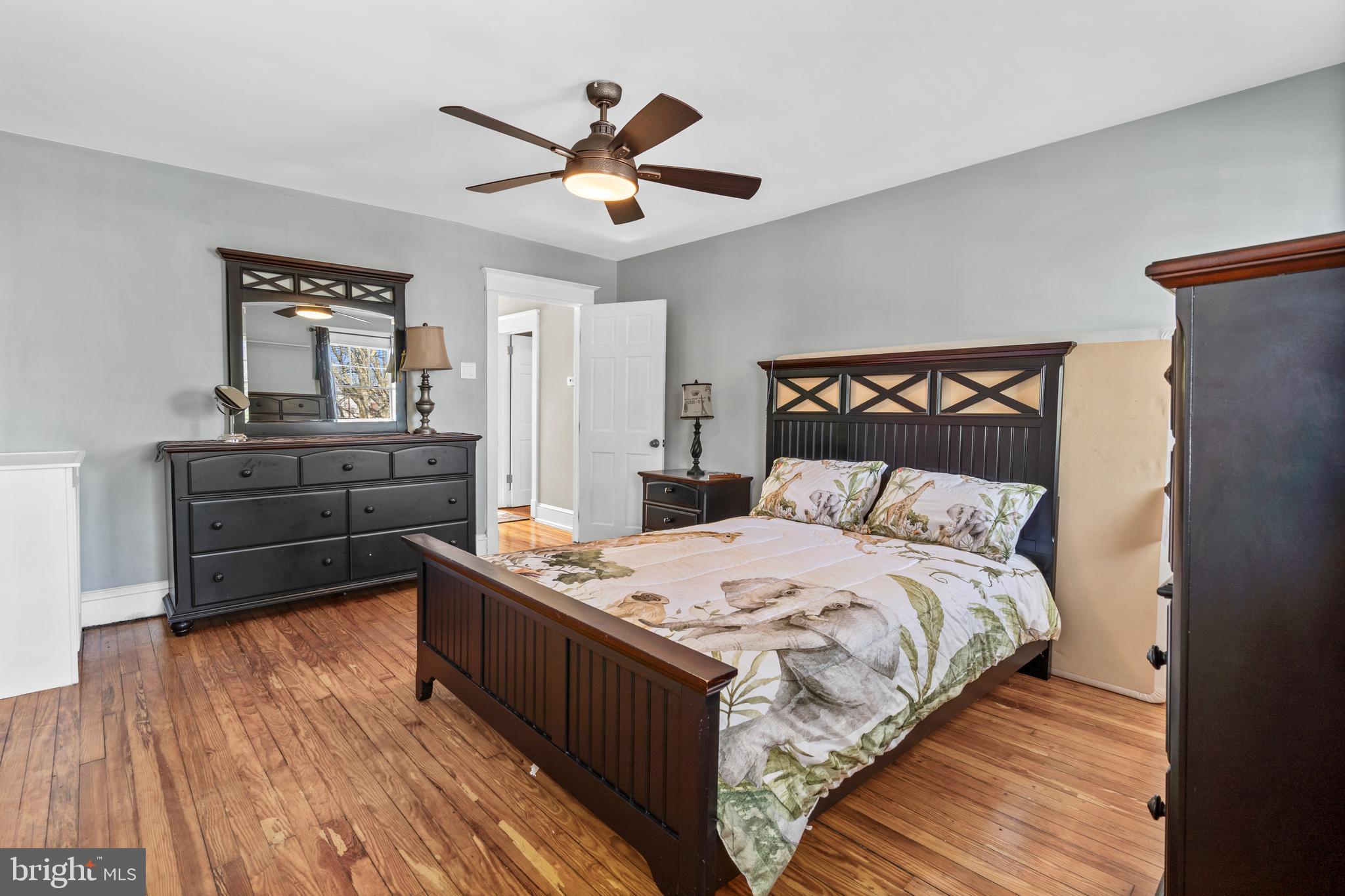 BUSTLETON - Residential