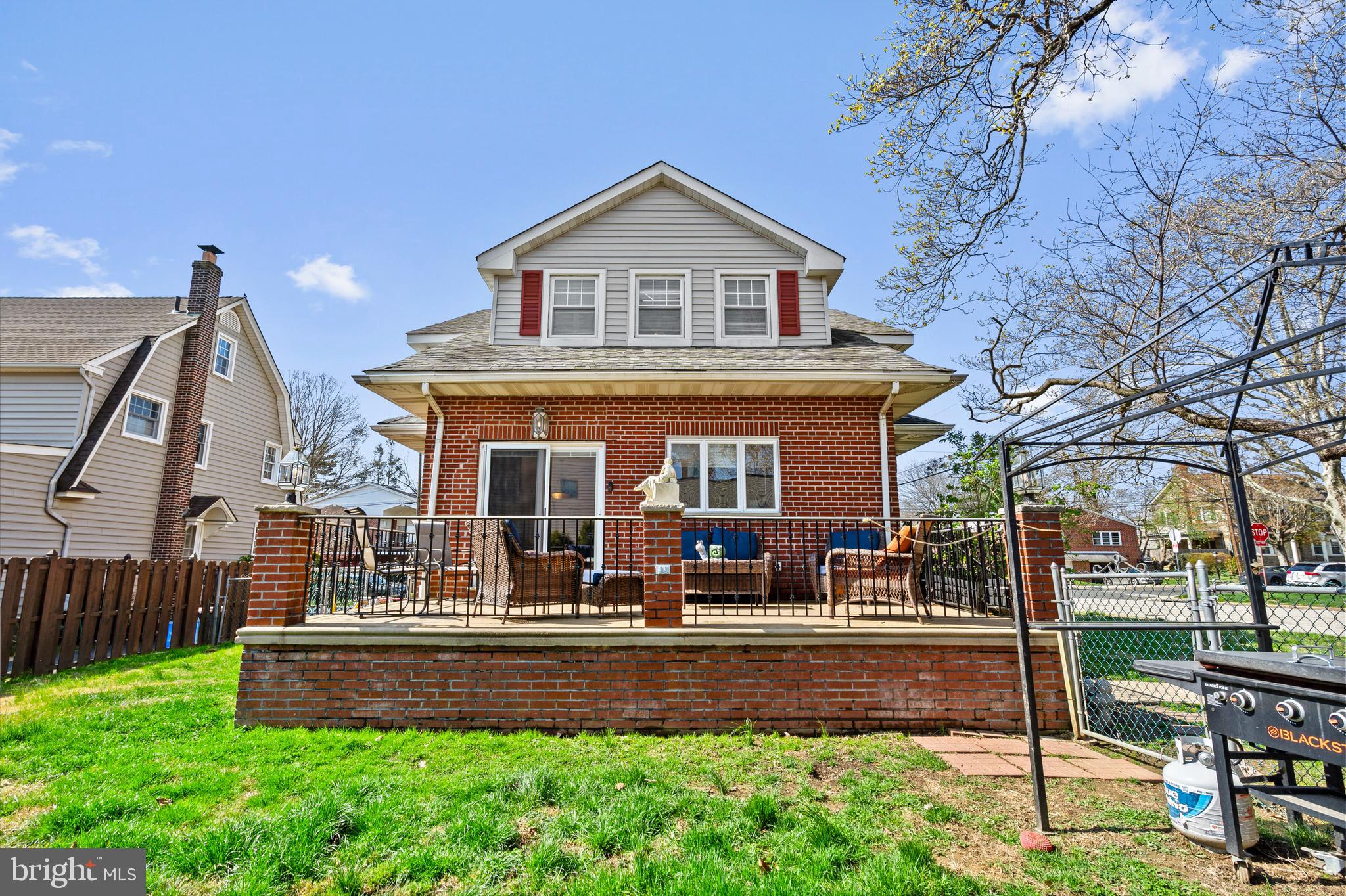 BUSTLETON - Residential