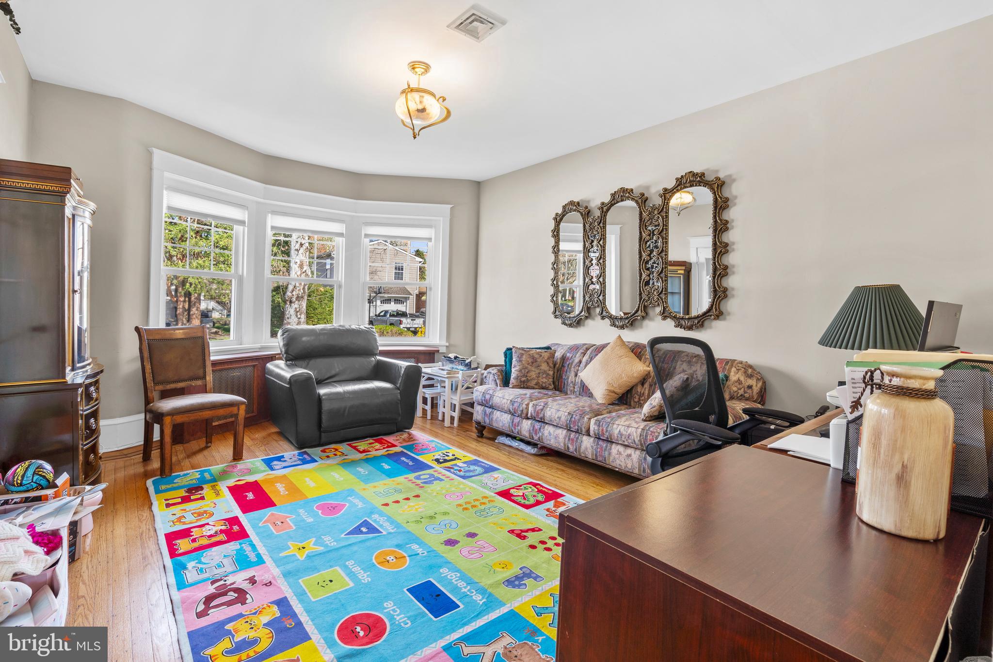 BUSTLETON - Residential