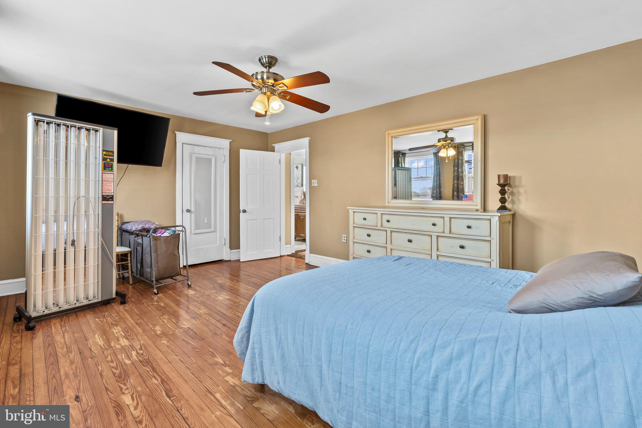 BUSTLETON - Residential