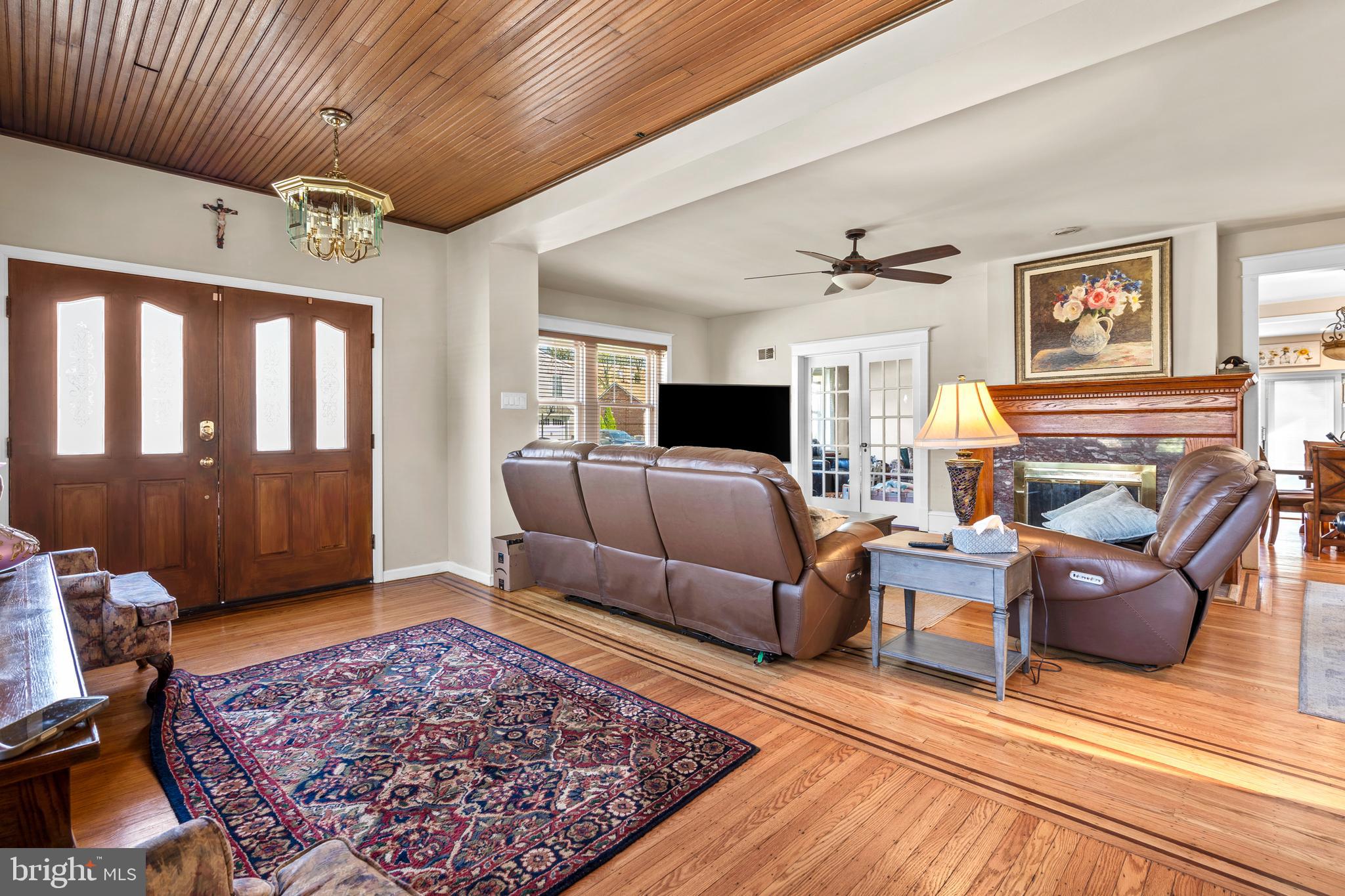 BUSTLETON - Residential