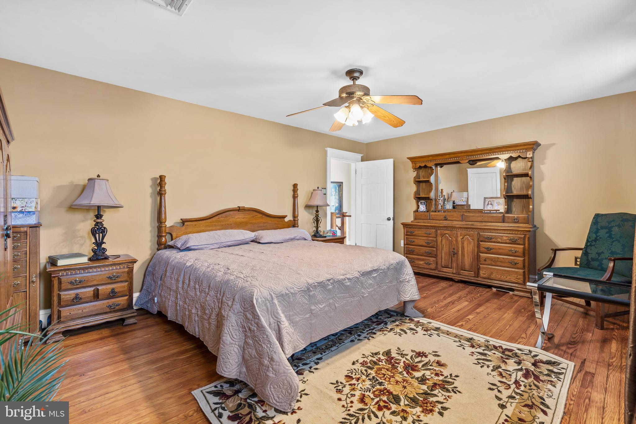 BUSTLETON - Residential