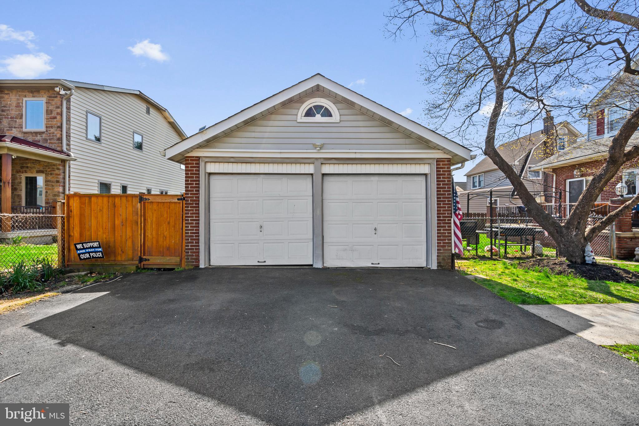 BUSTLETON - Residential