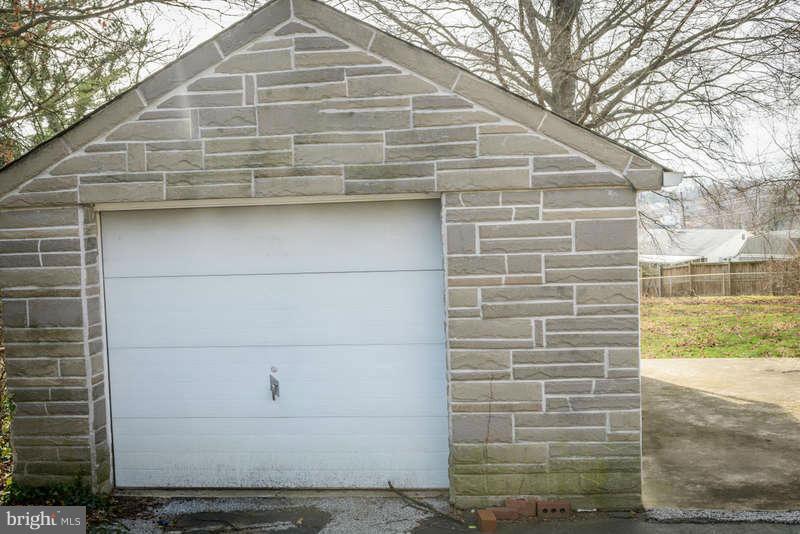 GARLAND - Residential