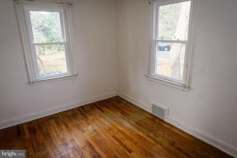 GARLAND - Residential