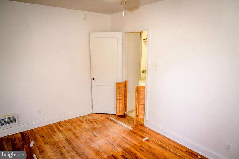 GARLAND - Residential