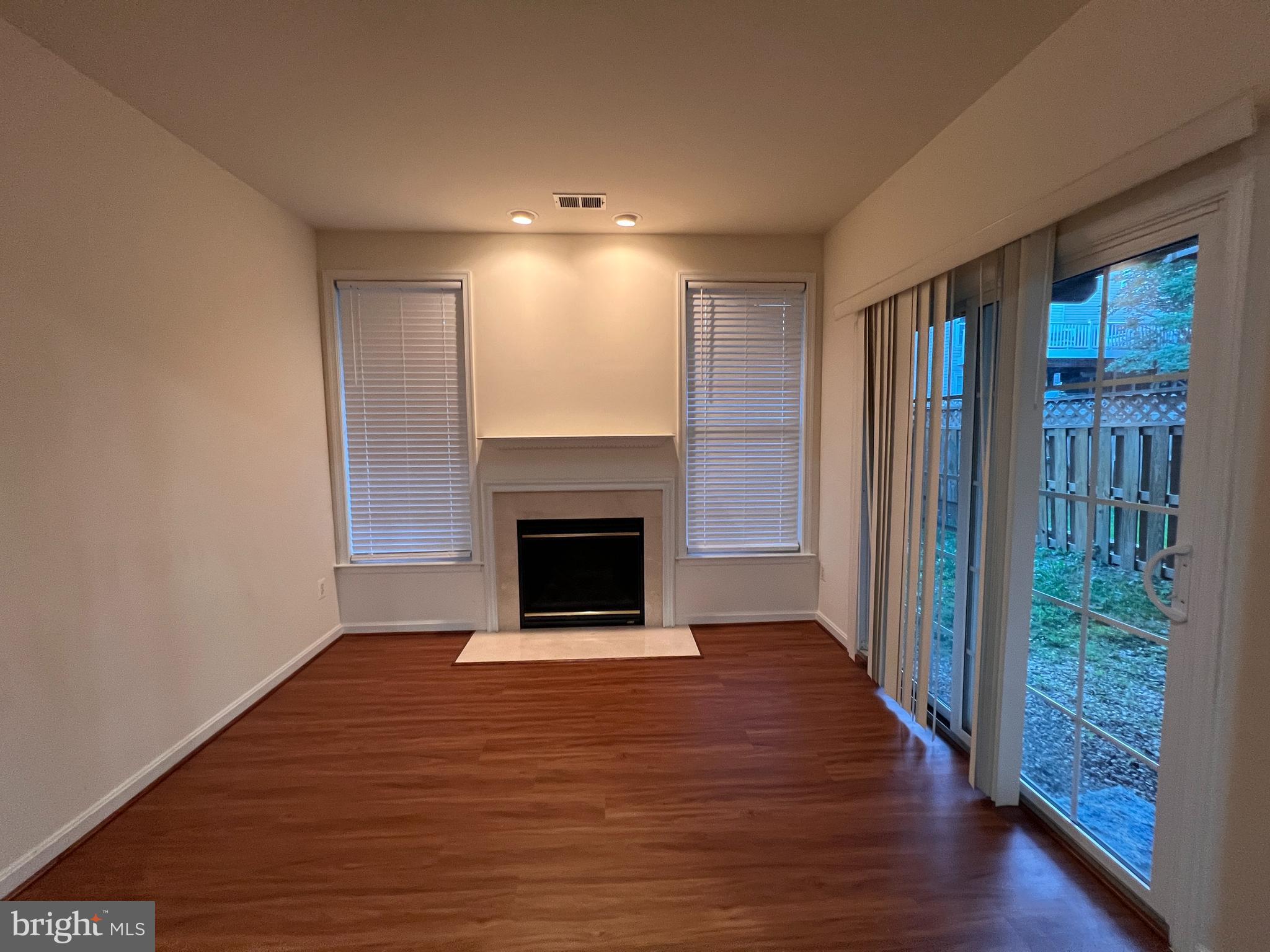 BROADLANDS SOUTH - Residential Lease