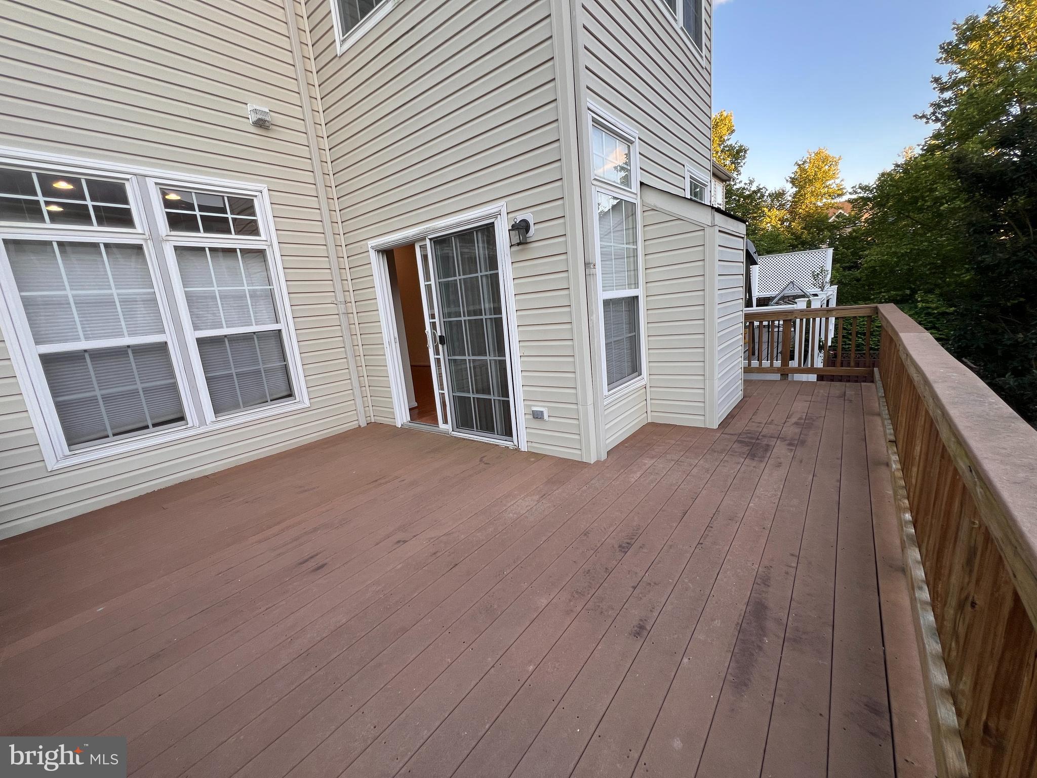 BROADLANDS SOUTH - Residential Lease