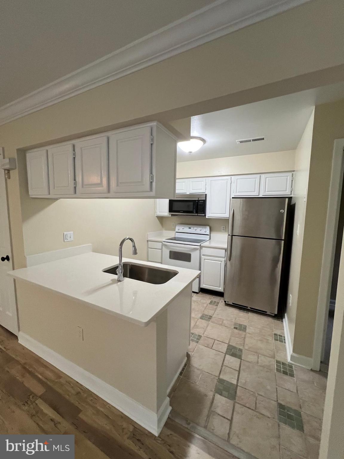 12140 SALEMTOWN DRIVE