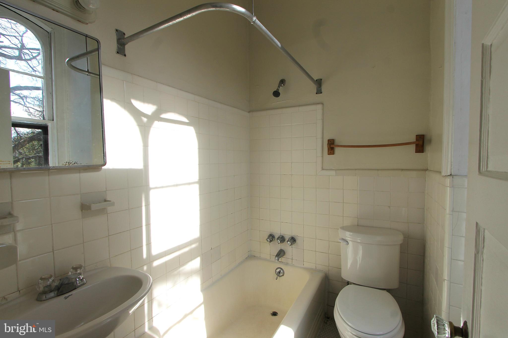 GERMANTOWN - Residential Lease