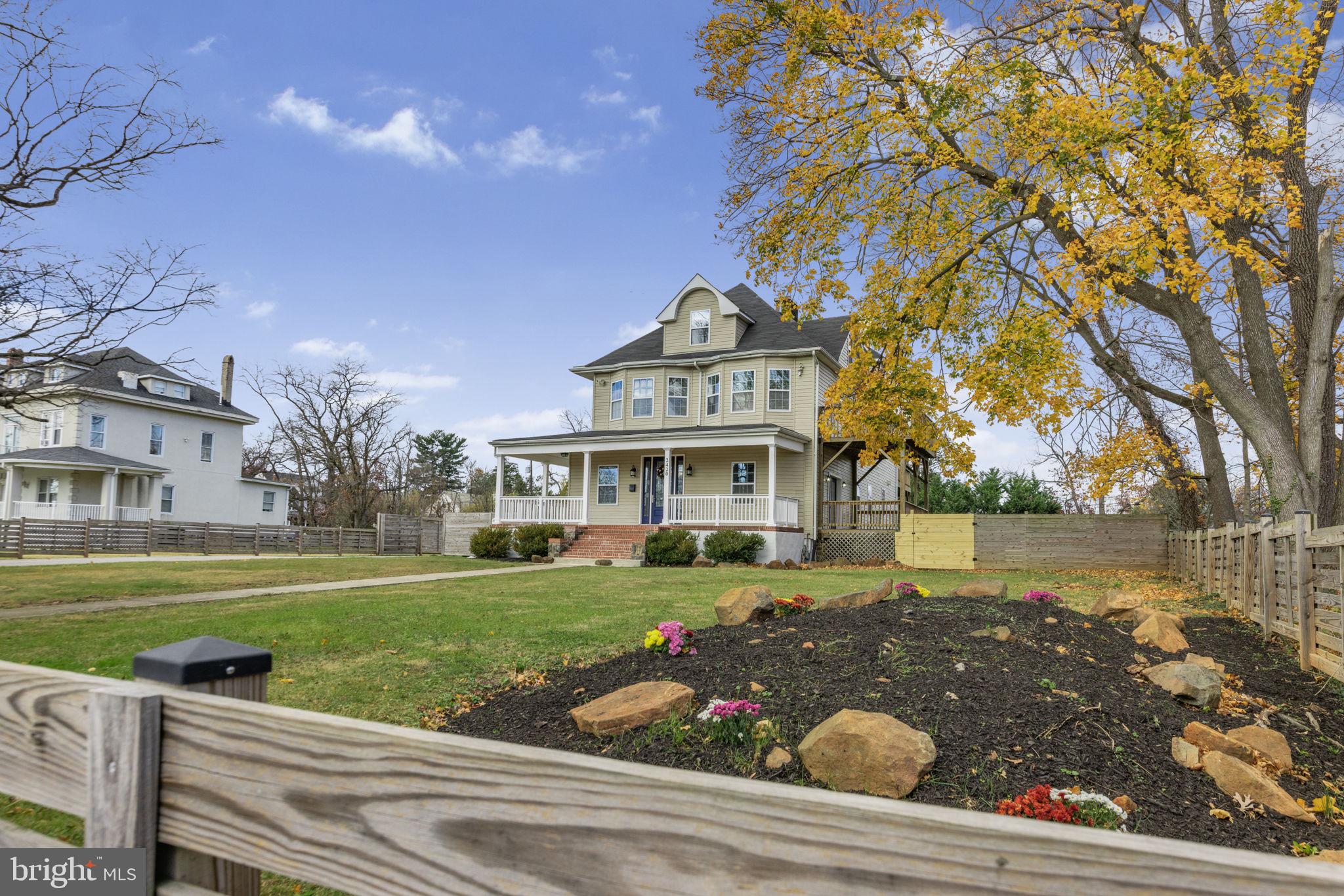 2420 W ROGERS AVENUE