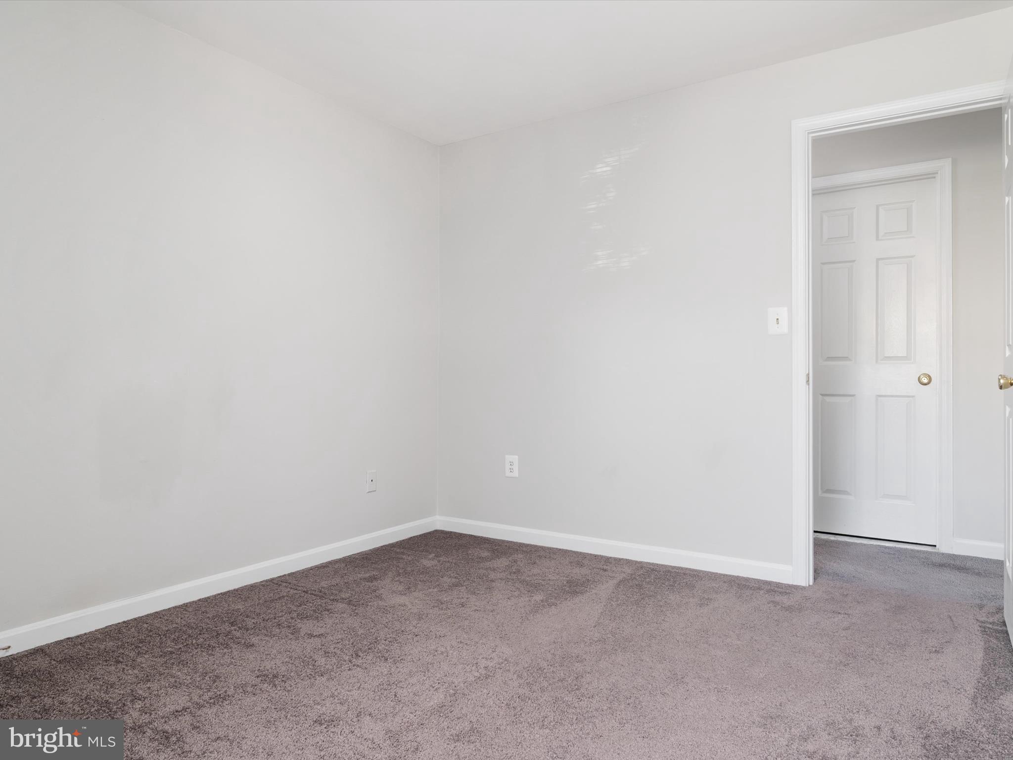 OAK LEAF VILLAS - Residential