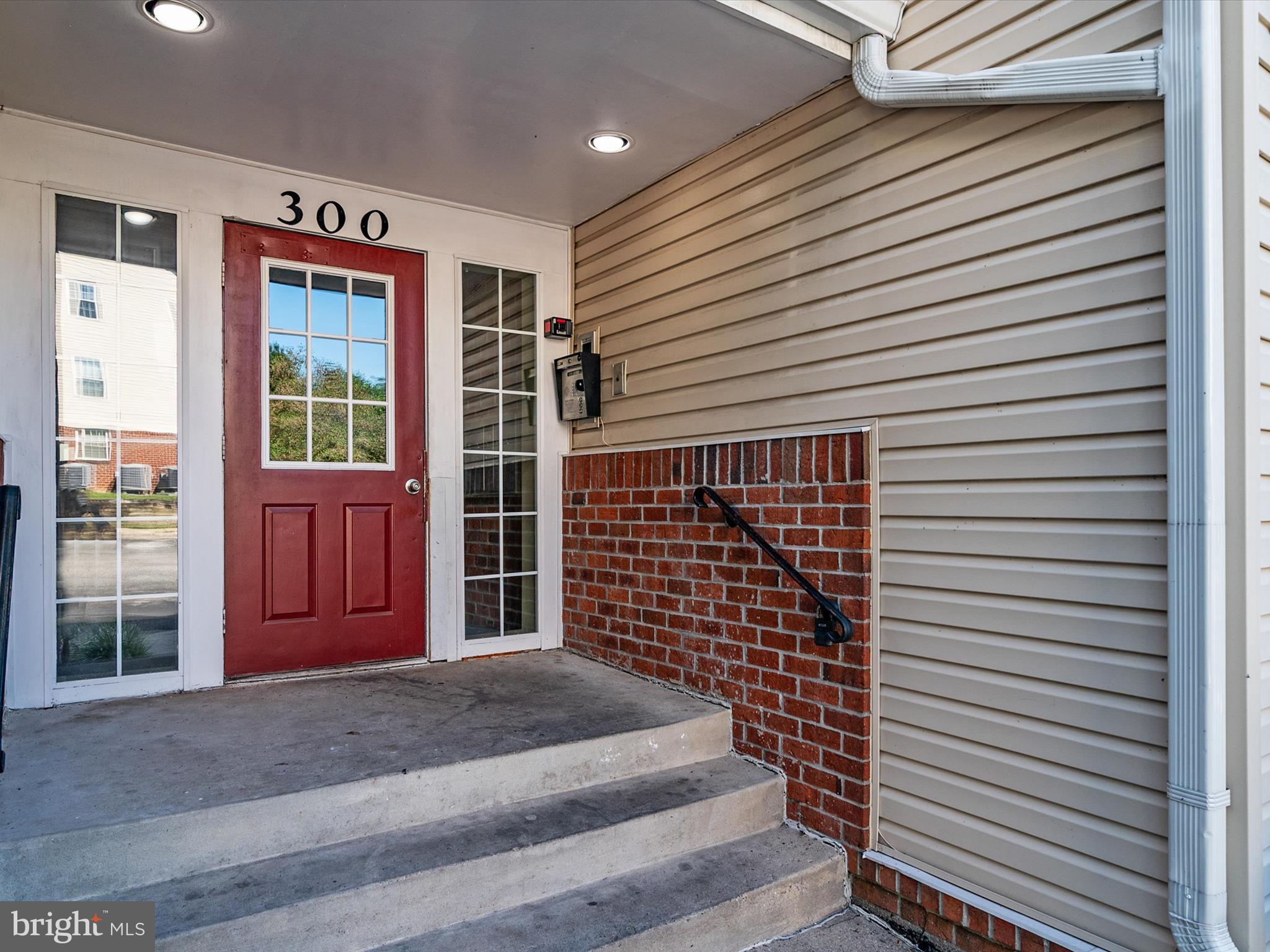 OAK LEAF VILLAS - Residential