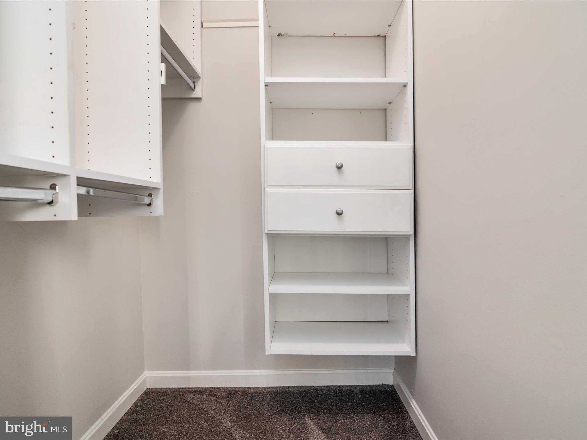 OAK LEAF VILLAS - Residential