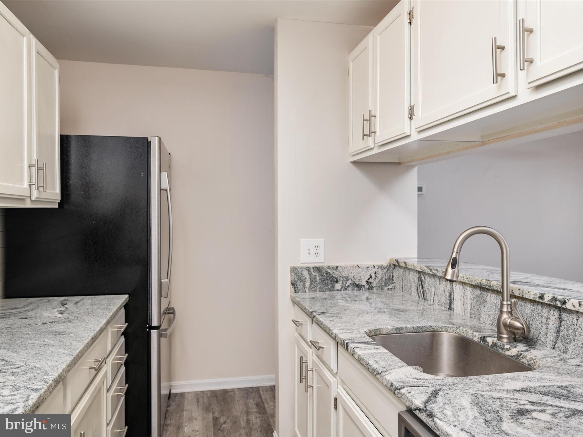 OAK LEAF VILLAS - Residential