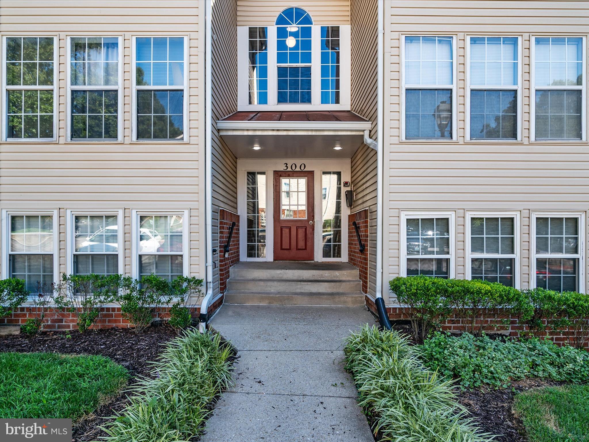 OAK LEAF VILLAS - Residential