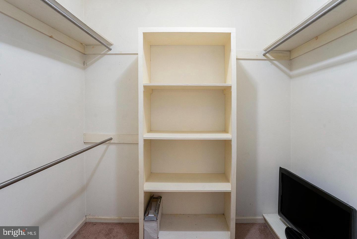 GOSHEN COMMONS - Residential Lease