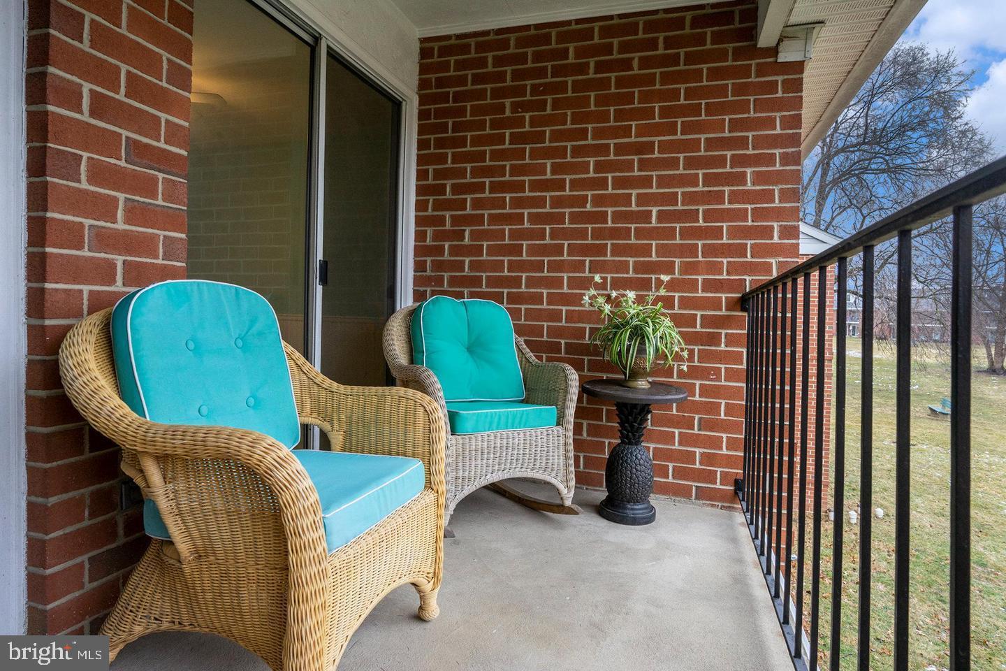 GOSHEN COMMONS - Residential Lease