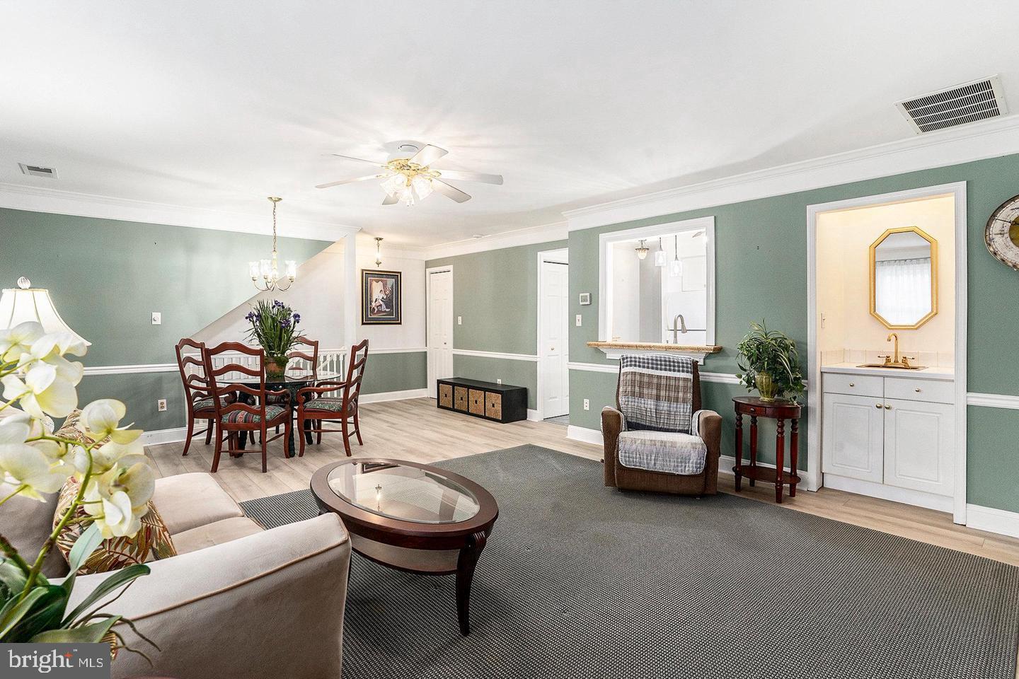 GOSHEN COMMONS - Residential Lease