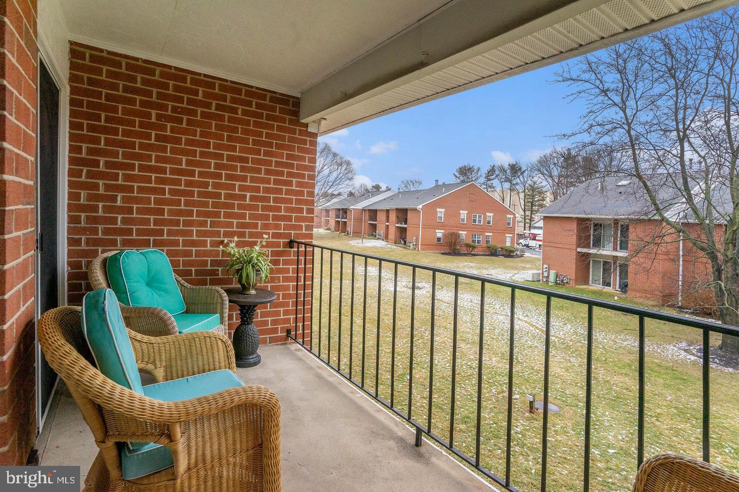 GOSHEN COMMONS - Residential Lease