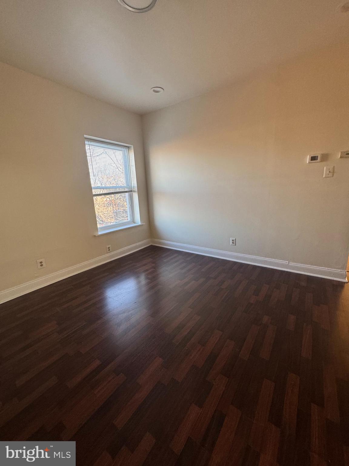 UNIVERSITY CITY - Commercial Sale