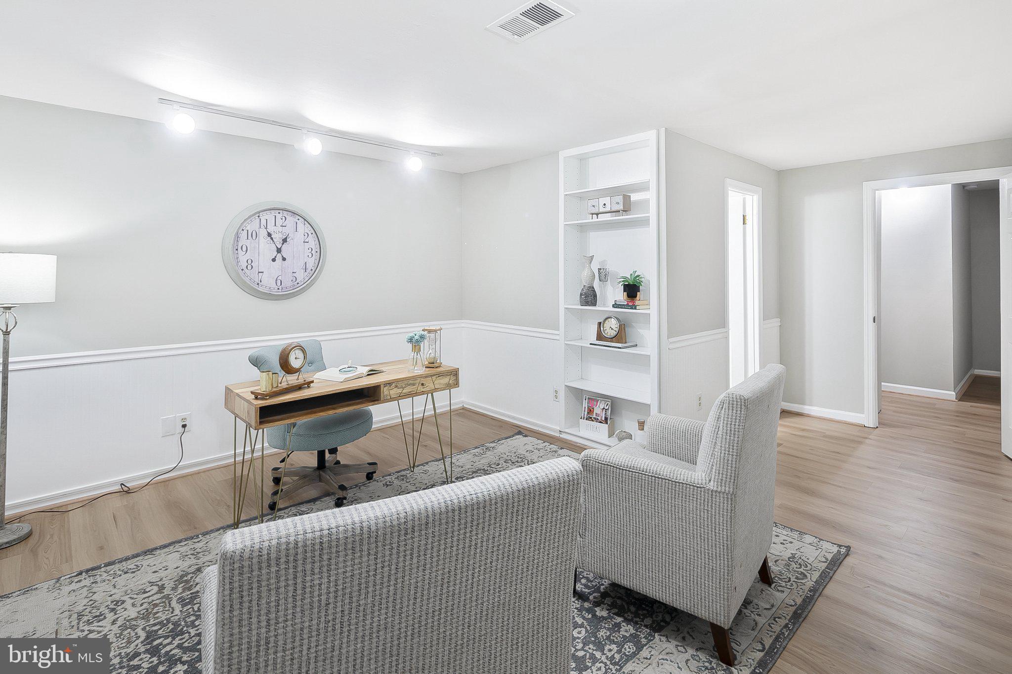 GUNNERS LAKE - Residential