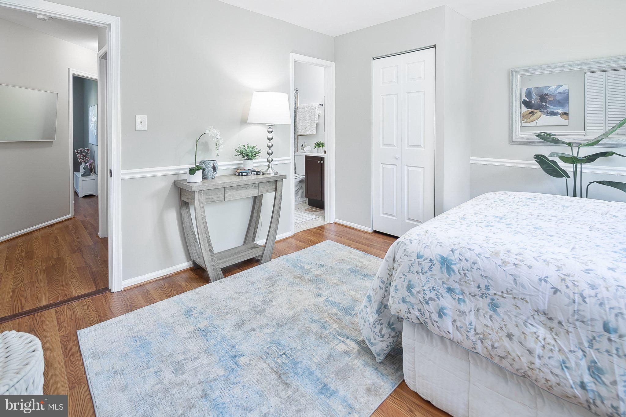 GUNNERS LAKE - Residential