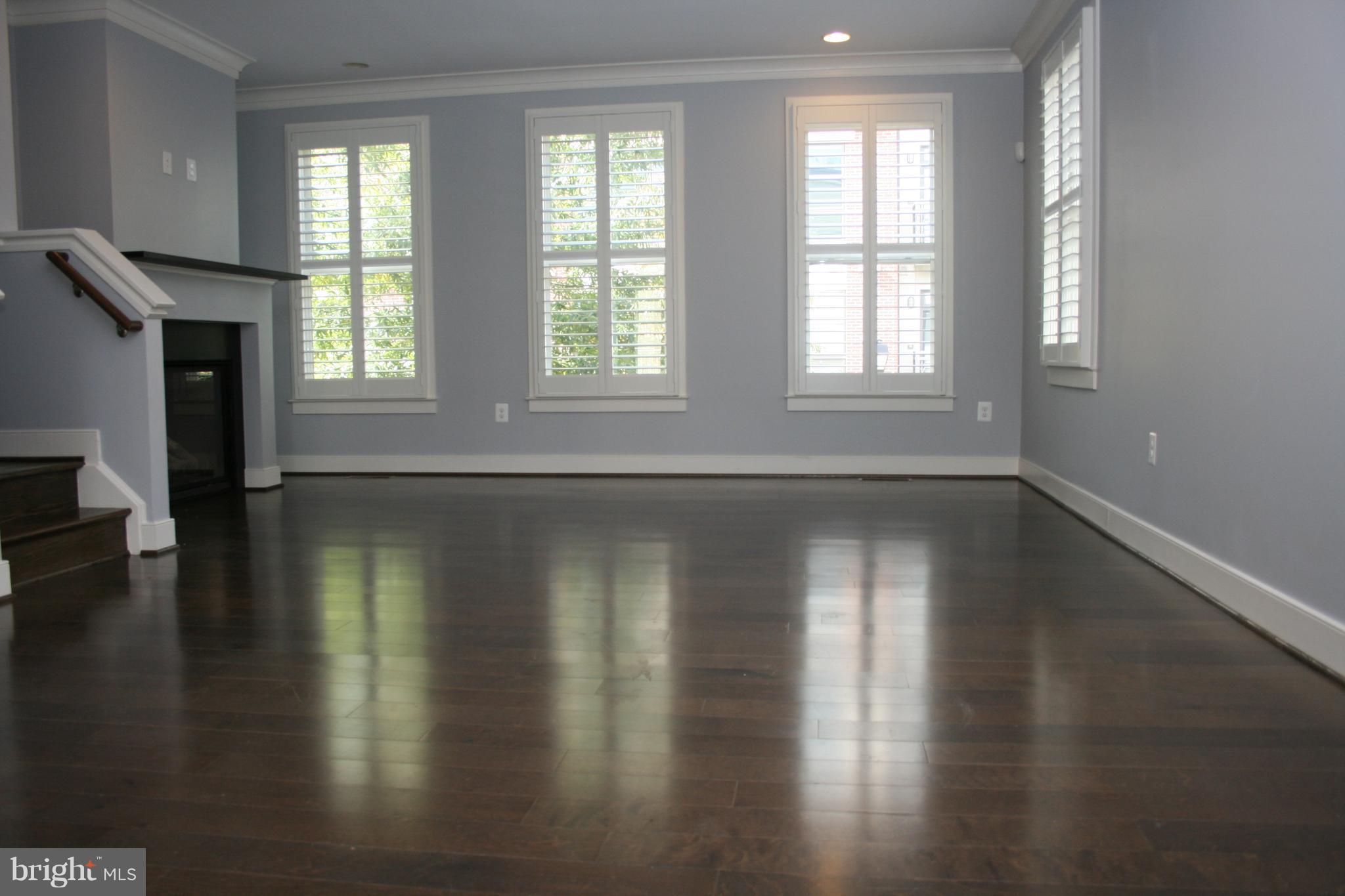 OLD TOWN COMMONS - Residential Lease