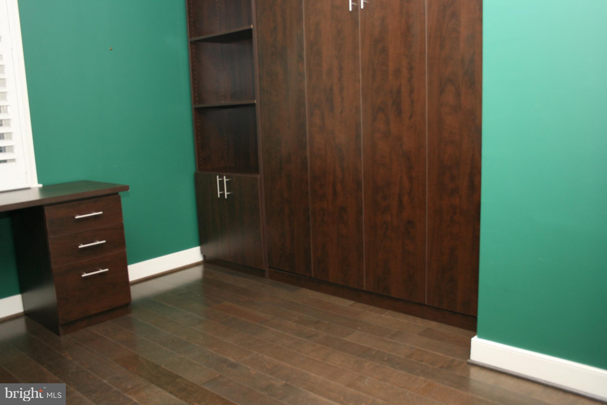 OLD TOWN COMMONS - Residential Lease