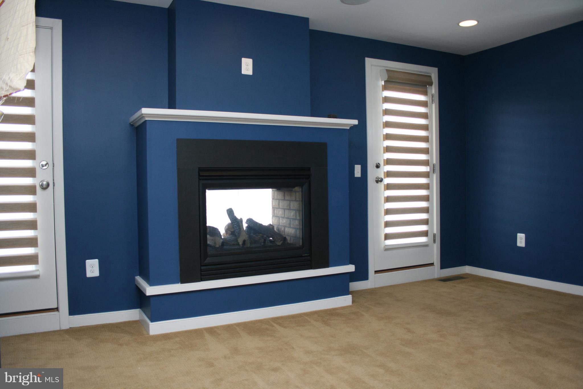 OLD TOWN COMMONS - Residential Lease