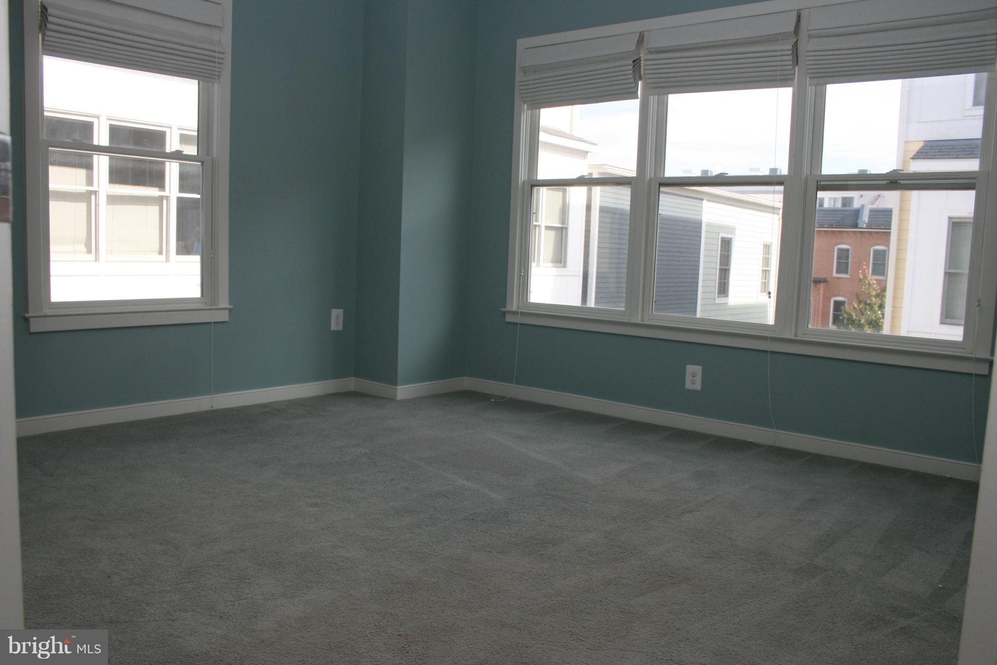 OLD TOWN COMMONS - Residential Lease