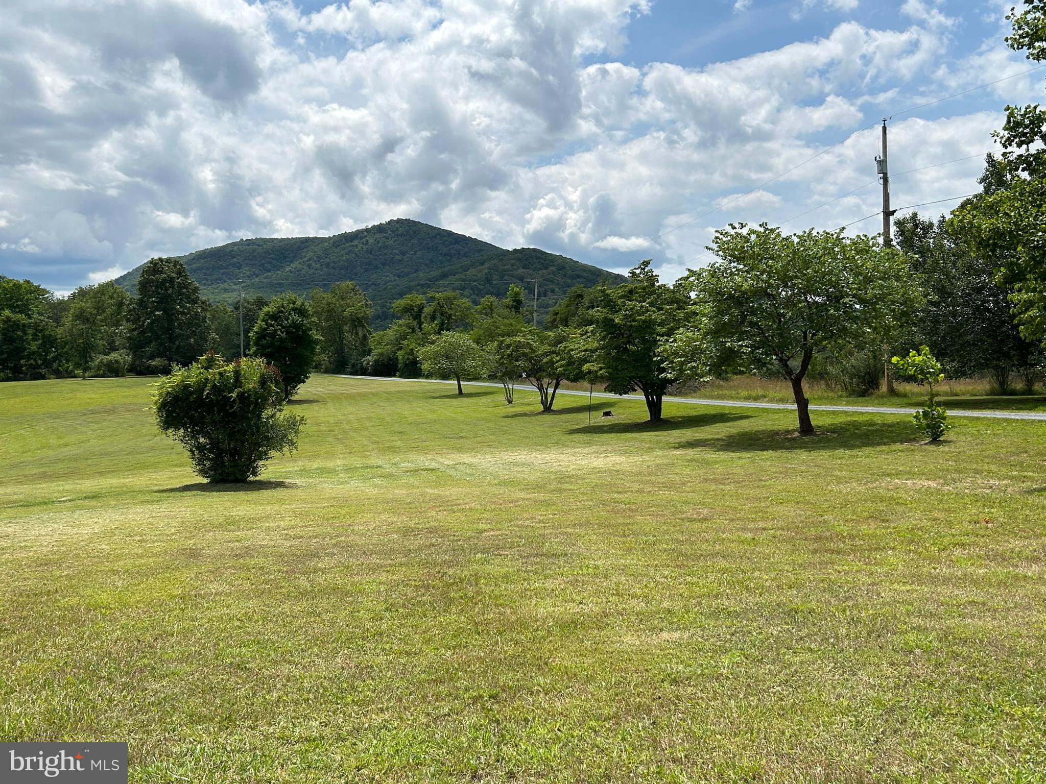 DUNMORE RIDGE PARK - Residential