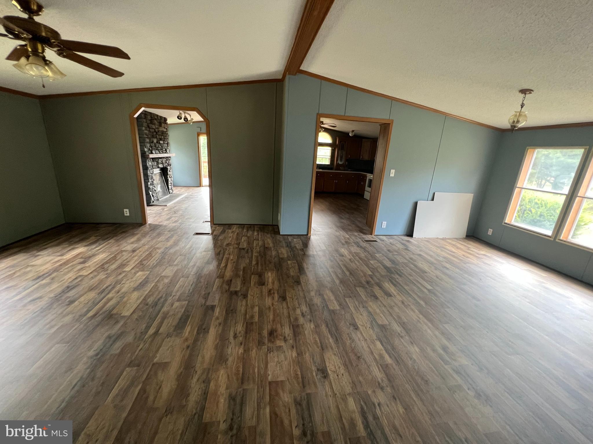 DUNMORE RIDGE PARK - Residential