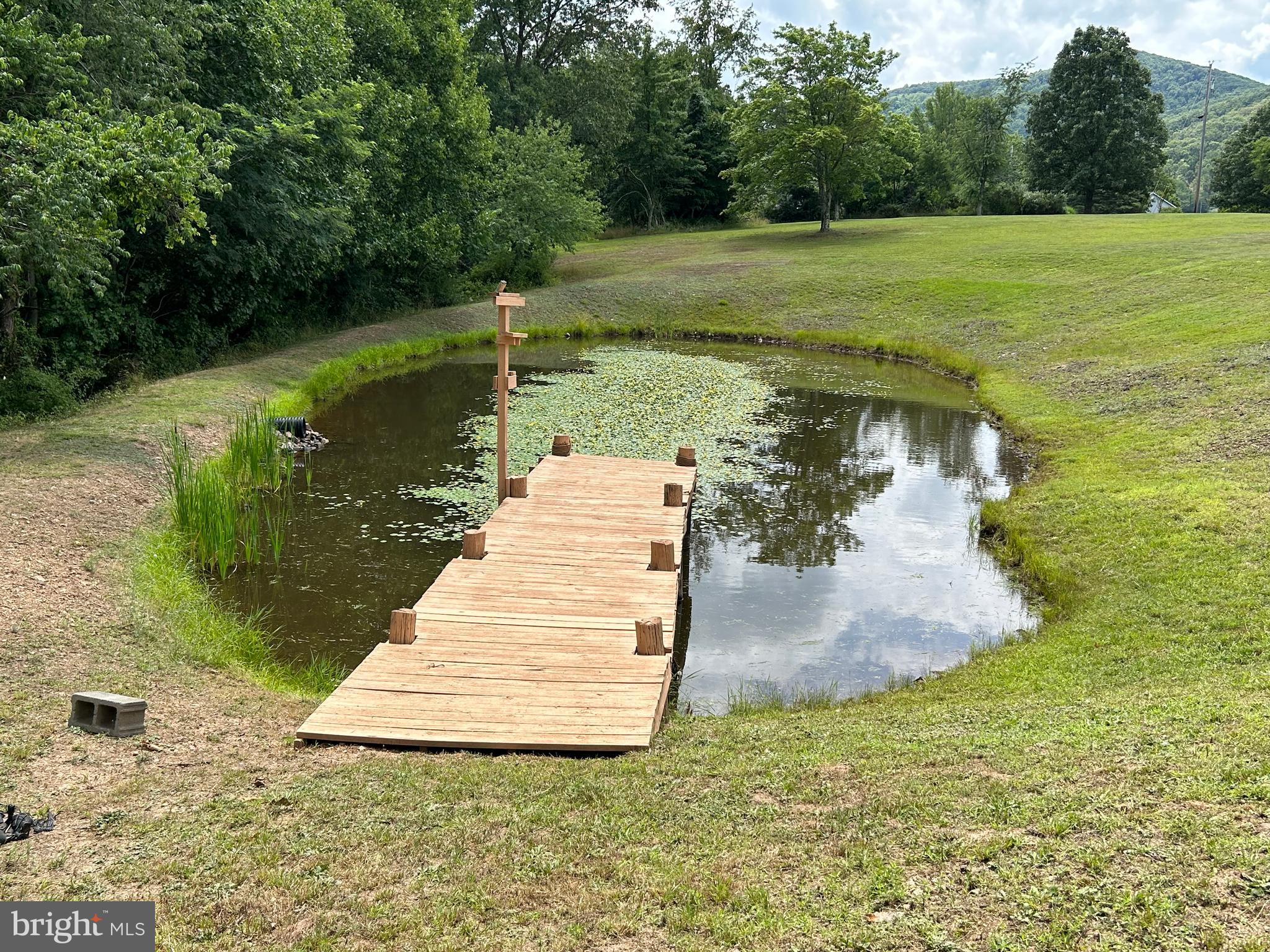 DUNMORE RIDGE PARK - Residential