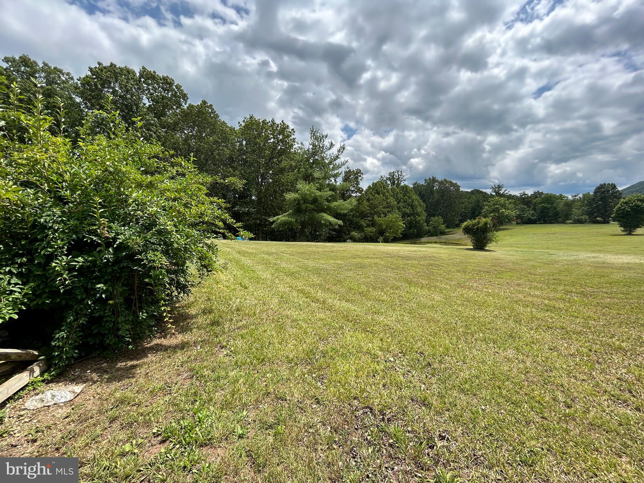 DUNMORE RIDGE PARK - Residential