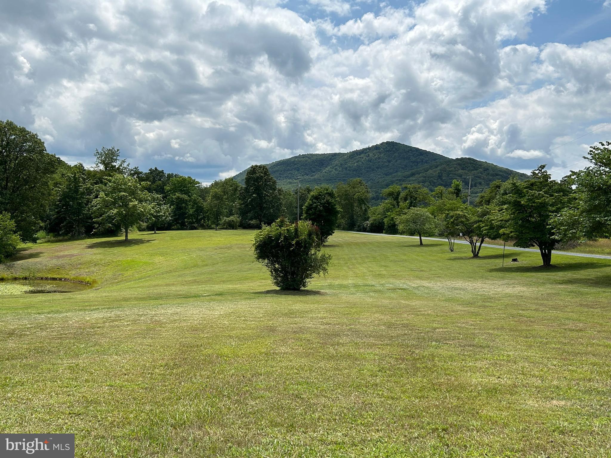 DUNMORE RIDGE PARK - Residential