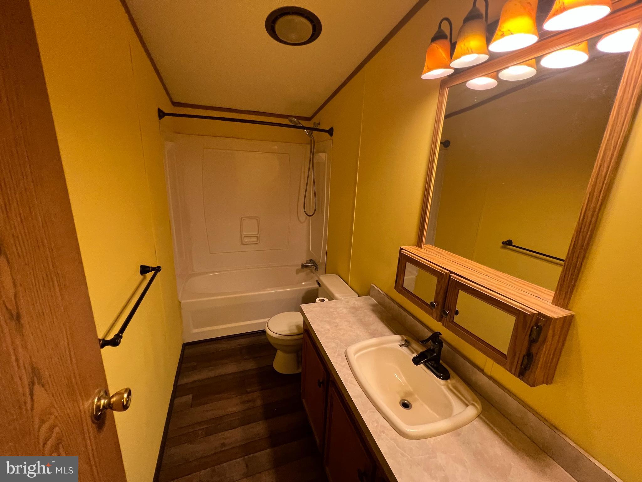 DUNMORE RIDGE PARK - Residential